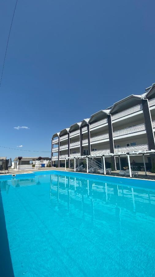لازورن Lazurit Family Hotel المظهر الخارجي الصورة