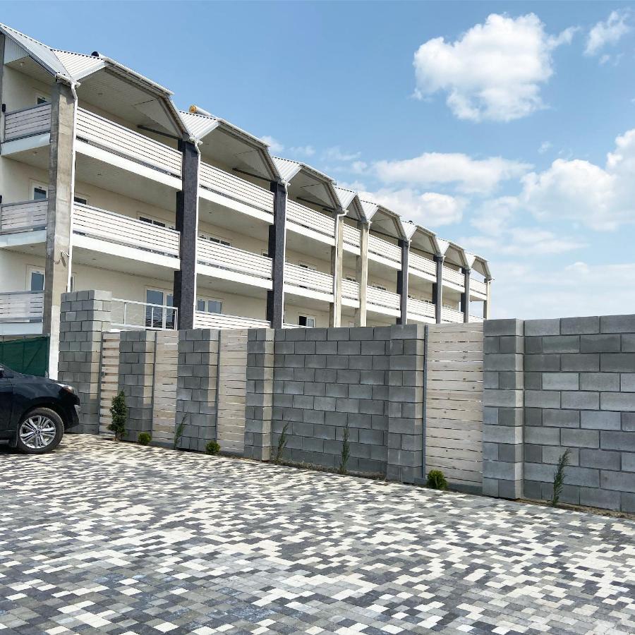 لازورن Lazurit Family Hotel المظهر الخارجي الصورة